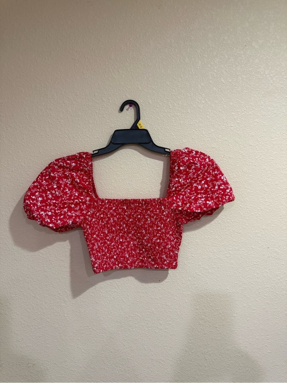 Altar'd State Red Floral Puff-Sleeve Crop Top-XS